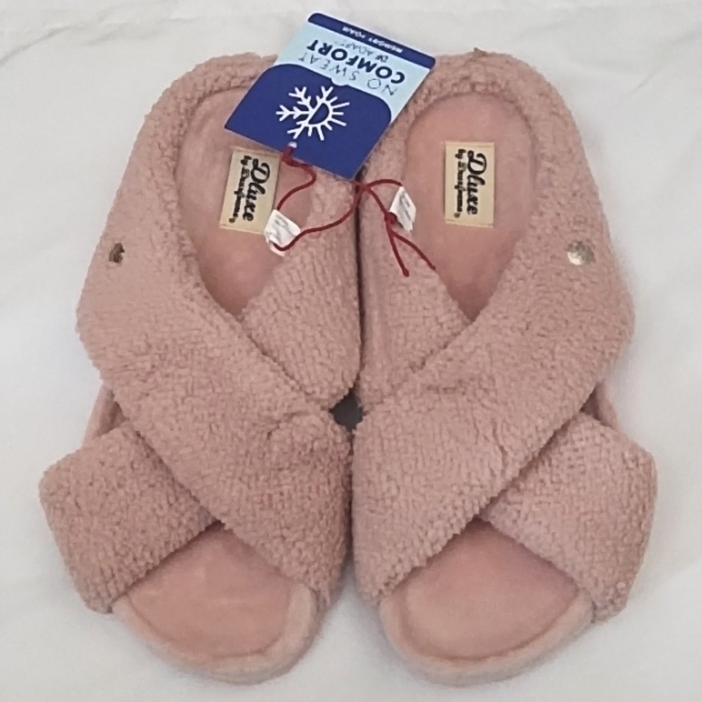 NWT Dearfoams DLuxe Slipper SzLarge